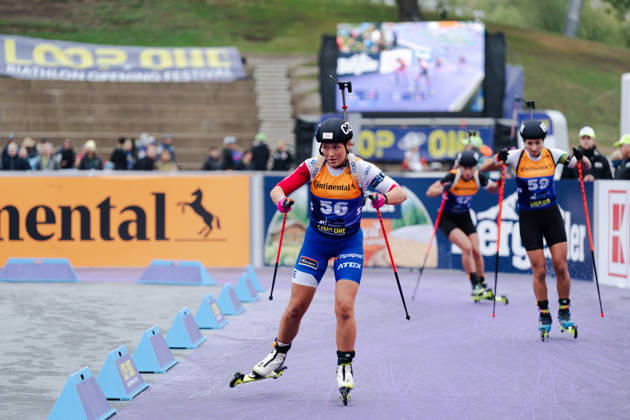 18.10.2026, GER, Biathlon, Frauen, IBU Biathlon Loop One Festival 2026, Saison 2026 2027, Super Sprint Qualifikation Damen Heat 1-4 Heda Mikolasova ( CZE, 56 ), Gaia Brunello ( BRA, 59 ) in der Strafrunde München Olympiapark Bayern Deutschland Copyright: xNordphoto Vux