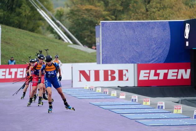 18.10.2026, GER, Biathlon, Frauen, IBU Biathlon Loop One Festival 2026, Saison 2026 2027, Super Sprint Qualifikation Damen Heat 1-4 Julia Simon ( FRA, 46 ) am Schießstand München Olympiapark Bayern Deutschland Copyright: xNordphoto Vux
