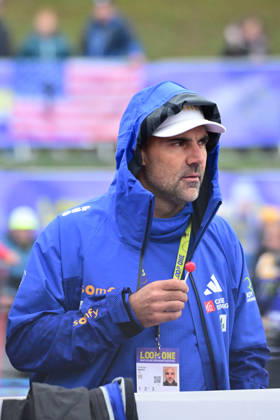 BIATHLON - Trainer MAZET Siegfried (FRA) bei der Qualifikation Super Sprint der Damen Herren während des Loop One Biathlon Opening Festival im Olypiapark München am 18.10.2026, Deutschland, Bayern München Hans-Jochen-Vogel-Platz Olypiapark Bayern Deutschland