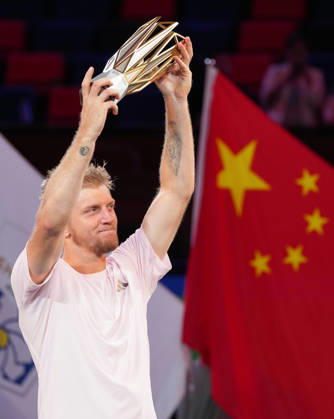(261018) -- SHANGHAI, Oct. 18, 2026 -- Alejandro Davidovich Fokina of Spain holds the trophy on the podium after the men s singles final match at the 2026 ATP, Tennis Herren tour Shanghai Masters tennis tournament in Shanghai, China, Oct. 18, 2026. ) (SP)CHINA-SHANGHAI-TENNIS-SHANGHAI MASTERS-MEN S SINGLES (CN) DingxTing 
