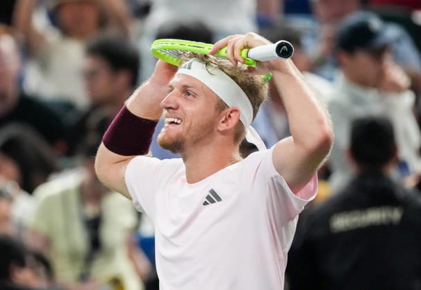 (261018) -- SHANGHAI, Oct. 18, 2026 -- Alejandro Davidovich Fokina of Spain celebrates after winning the men s singles final match against Rafael Jodar of Spain at the 2026 ATP, Tennis Herren tour Shanghai Masters tennis tournament in Shanghai, China, Oct. 18, 2026. ) (SP)CHINA-SHANGHAI-TENNIS-SHANGHAI MASTERS-MEN S SINGLES (CN) DingxTing