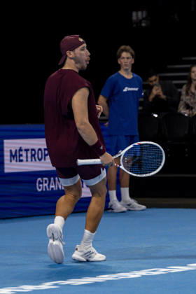 TENNIS : ATP, Tennis Herren 250 - Grand Tennis AURA - Decines (France) 18 10 2026 Kyrian JACQUET (FRA) vs Sascha GUEYMARD WAYENBURG (FRA) during the qualifying tournament of the Auvergne Rhône-Alpes Grand Prix at the LDLC Arena in Décines on October 18, 2026. Photo Sandrine Thesillat PsNewZ Copyright: xSandrinexTHESILLATx