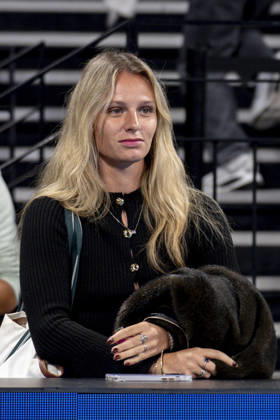 TENNIS : ATP, Tennis Herren 250 - Grand Tennis AURA - Decines (France) 18 10 2026 Célia Vaudiau supports Kyrian JACQUET during the qualifying tournament of the Auvergne Rhône-Alpes Grand Prix at the LDLC Arena in Décines on October 18, 2026. Photo Sandrine Thesillat PsNewZ Copyright: xSandrinexTHESILLATx