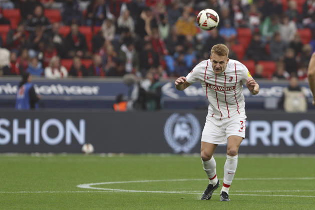 Philipp Lienhart (SC Freiburg) in Aktion, am Ball, Einzelaktion waehrend des Spiels der 1. Bundesliga zwischen Bayer 04 Leverkusen und Club Freiburg, BayArena am 18. October 2026 in Leverkusen, Deutschland. (Foto von Oliver Kaelke DeFodi Images) +++ Philipp Lienhart (SC Freiburg) controls the ball during the Bundesliga match between Bayer 04 Leverkusen and Sport-Club Freiburg at BayArena on October 18, 2026 in Leverkusen, Germany. (Photo by Oliver Kaelke DeFodi Images) DFB DFL REGULATIONS PROHIBIT ANY USE OF PHOTOGRAPHS AS IMAGE SEQUENCES AND OR QUASI-VIDEO. (Photo by Oliver Kaelke DeFodi Images) -