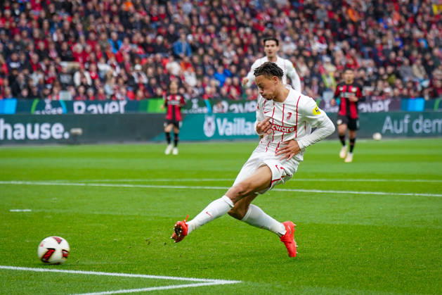 Deutschland: Fussball Bundesliga 2026 - 2027, 6. Spieltag - Bayer 04 Leverkusen vs SC Freiburg - BayArena (Leverkusen): Tor und Torschuss zum 0:1 durch Derry Scherhant (SC Freiburg, 7) Freude, Emotionen, Jubel Copyright: xJOERANxSTEINSIEKx