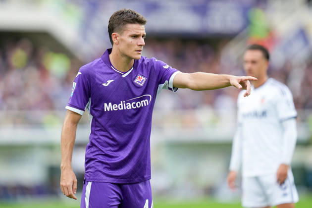ACF Fiorentina v Como 1907 - Serie A Enilive Nicolo Fagioli of ACF Fiorentina gestures during the Serie A Enilive match between ACF Fiorentina and Como 1907 at Artemio Franchi Stadium on October 18, 2026 in Florence, Italy. Florence Artemio Franchi Stadium Tuscany Italy Copyright: xGiuseppexMaffiax 261018_SerieA_Fiorentina-Como_GM_07667