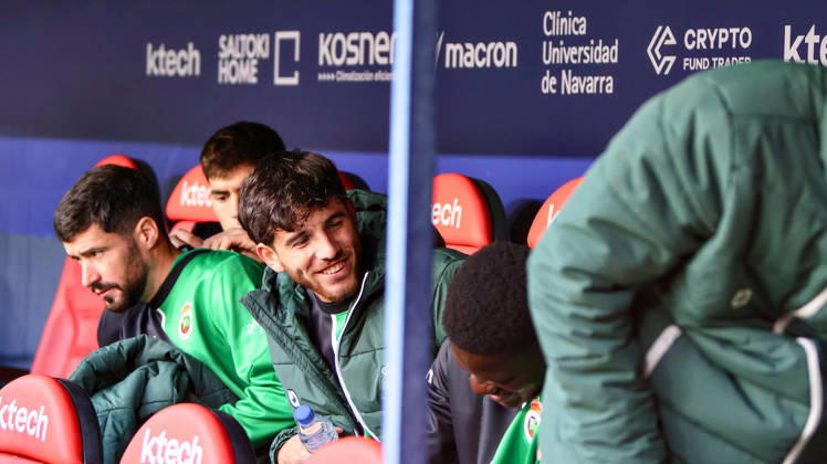ESP: LaLiga EA Sports Atletico Osasuna v Racing Santander Facundo Gonzalez of Racing de Santander during LaLiga EA Sports match between Atletico Osasuna v Racing Santander played at El Sadar Stadium, Pamplona, on October 18 2026 in Spain Spain Soccer Copyright: xAgenciaxLOFx
