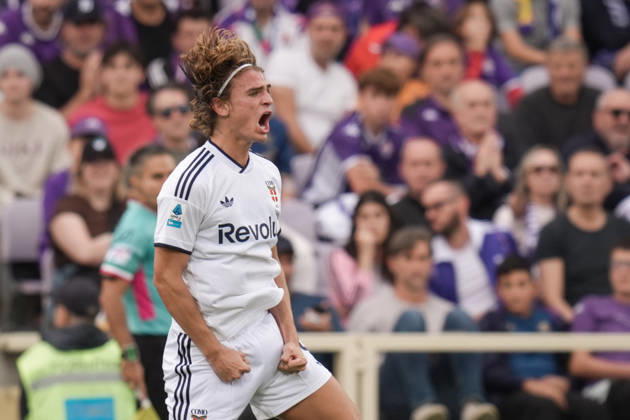 Como’s Nico Paz celebrates after scoring the 0-2 goal for his team during the Serie A soccer match between Fiorentina and Como at the Artemio Franchi Stadium in Florence, north Italy - Sunday, October 18, 2026 -  Copyright: xMassimoxPaolone LaPressex