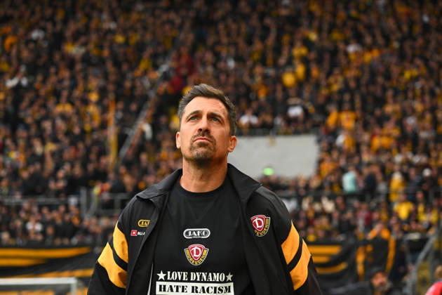 Trainer Thomas Stamm (Dresden), 18.10.2026, Fussball, GER, Saison 2026 2027, 2. Bundesliga, Zweite Liga, 8. Spieltag, Rudolf-Harbig-Stadion Dresden, SG Dynamo Dresden - 1. FC Magdeburg, DFB AND DFL REGULATIONS PROHIBIT ANY USE OF PHOTOGRAPHS as IMAGE SEQUENCES and or QUASI-VIDEO,