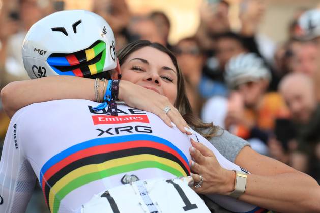 Veneto Classic - UCI Cycling race Pierre Teyssot MAXPPP ; Veneto Classic - UCI Cycling race . Bassano del Grappa, Italy on October 18, 2026. Reigning World Champion Brandon Mcnulty (USA) UAE TEAM EMIRATES XRG wins the race. Brandon Mcnulty (USA) UAE TEAM EMIRATES XRG with her girl friend. Pierre Teyssot Maxppp Bassano del Grappa Veneto Italy  Copyright: xMAXPPPxPierrexTeyssotx TEY29053 TEY29053