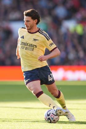 Declan Rice of Arsenal dribbles with the ball Nottingham Forest v Arsenal, Premier League, Football, The City Ground, Nottingham, UK - 18 Oct 2026Nottingham The City Ground United Kingdom EDITORIAL USE ONLY No use with unauthorised audio, video, data, fixture lists, club league logos or live services. Online in-match use limited to 120 images, no video emulation. No use in betting, games or single club league player publications.  Copyright: xWiredxPhotos Shutterstockx 17222726v