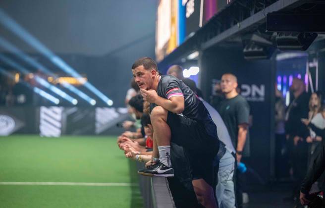 Fußball, Herren, Herbst 2026, Indoor, Season Five, 5. Saison der Icon League in der Messe Berlin, 1. Spieltag, Division Toni, Two Stripes United - Plyars United (6:4), Diego Demme (Plyrs United), 18.10.2026, Copyright: xMatthiasxKochx