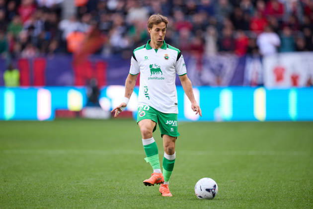 CA Osasuna v Real Racing Club de Santander - LaLiga EA Sports Sergio Canales of Real Racing Club de Santander in action during the LaLiga EA Sports match between CA Osasuna and Real Racing Club de Santander at El Sadar on October 18, 2026, in Pamplona, Spain. Pamplona El Sadar Navarra Spain RL_CAOvRCS_2K26_0014 Copyright: xRicardoxLarreinax
