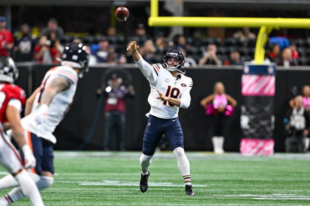 ATLANTA, GA - OCTOBER 18: Chicago quarterback Caleb Williams (18) passes the ball during the NFL, American Football Herren, USA game between the Chicago Bears and the Atlanta Falcons on October 18th, 2026 at Mercedes-Benz Stadium in Atlanta, GA. (Photo by Rich von Biberstein Icon Sportswire) NFL: OCT 18 Bears at Falcons EDITORIAL USE ONLY Icon261018014