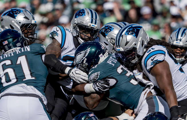 October 18, 2026, Philadelphia, Pa, USA: Oct 18, 2026; Philadelphia, PA, USA; Philadelphia Eagles running back Dameon Pierce (39) surrounded for a tackle during the NFL, American Football Herren, USA football matchup between the Carolina Panthers and Philadelphia Eagles at Lincoln Financial Field. Mandatory Credit: -Cal Media NFL 2026: Panthers Vs Eagles OCT 18  - ZUMAcs17 20261018_faf_cs17_030 Copyright: xScottxSeriox