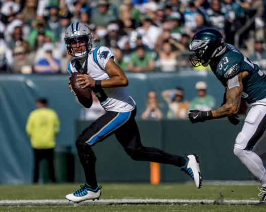 October 18, 2026, Philadelphia, Pa, USA: Oct 18, 2026; Philadelphia, PA, USA; Carolina Panthers quarterback Bryce Young (9) scrambles away from Philadelphia Eagles linebacker Zack Baun (53) during the NFL, American Football Herren, USA football matchup between the Carolina Panthers and Philadelphia Eagles at Lincoln Financial Field. Mandatory Credit: -Cal Media Philadelphia USA - ZUMAcs17 20261018_faf_cs17_028 Copyright: xScottxSeriox