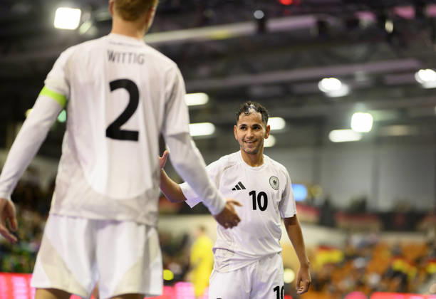 Jubel Fouad Aghnima (r. GER) mit Christopher Wittig (GER) nach dem Tor zum 3:2. Futsal WM-Qualifikationsspiel Deutschland - Litauen 4:2, am 18.10.2026 in Mülheim an der Ruhr Deutschland. Westenergie Sporthalle