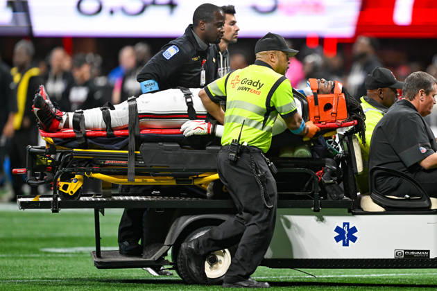 ATLANTA, GA - OCTOBER 18: Atlanta linebacker Kendal Daniels (53) is carted off the field with an injury during the NFL, American Football Herren, USA game between the Chicago Bears and the Atlanta Falcons on October 18th, 2026 at Mercedes-Benz Stadium in Atlanta, GA. (Photo by Rich von Biberstein Icon Sportswire) NFL: OCT 18 Bears at Falcons EDITORIAL USE ONLY Icon261018028