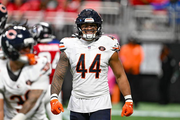 ATLANTA, GA - OCTOBER 18: Chicago linebacker Noah Sewell (44) reacts during the NFL, American Football Herren, USA game between the Chicago Bears and the Atlanta Falcons on October 18th, 2026 at Mercedes-Benz Stadium in Atlanta, GA. (Photo by Rich von Biberstein Icon Sportswire) NFL: OCT 18 Bears at Falcons EDITORIAL USE ONLY Icon261018029