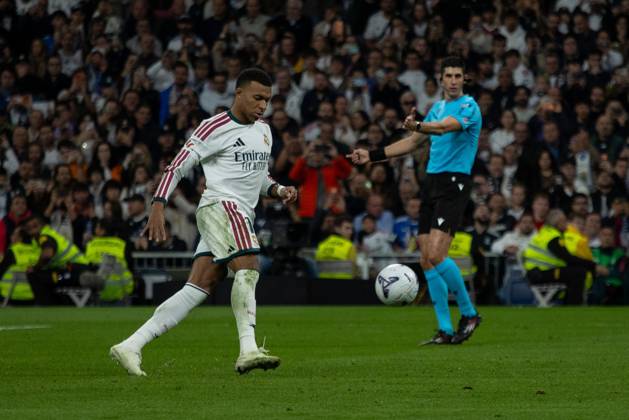 October 18, 2026, Madrid, Spain: Kylian Mbappo (Real Madrid) seen in action during the La Liga EA SPORTS 2026-2027 match between Real Madrid and Sevilla..Final score: Real Madrid CF 4-1 Sevilla FC. Madrid Spain - ZUMAs197 20261018_aaa_s197_281 Copyright: xDavidxCanalesx