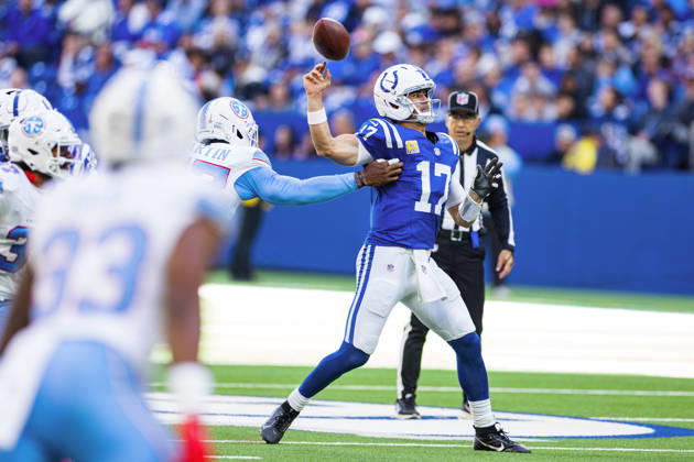 Oct 18, 2026; Indianapolis, IN, USA; Tennessee Titans defensive lineman Jake Martin (57) causes pressure on Indianapolis Colts quarterback Daniel Jones (17) during NFL, American Football Herren, USA game action at Lucas Oil Stadium. Mandatory Credit: -Cal Media NFL 2026: Titans Vs Colts OCT 18  - ZUMAc04_ 20261018_zma_c04_289 Copyright: xJohnxMersitsx