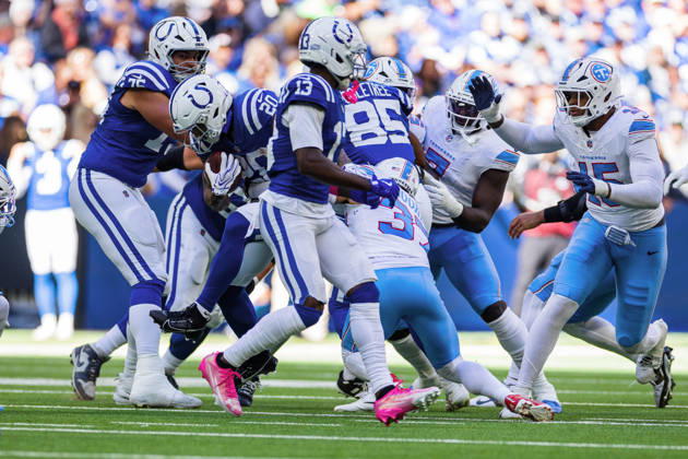 Oct 18, 2026; Indianapolis, IN, USA; Indianapolis Colts running back Seth McGowan (20) runs with the ball during NFL, American Football Herren, USA game action against the Tennessee Titans at Lucas Oil Stadium. Mandatory Credit: -Cal Media NFL 2026: Titans Vs Colts OCT 18  - ZUMAc04_ 20261018_zma_c04_320 Copyright: xJohnxMersitsx