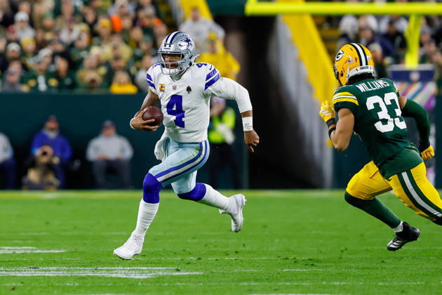 Oct 18, 2026; Green Bay, WI, USA; Dallas Cowboys quarterback Dak Prescott (4) running the ball during the NFL, American Football Herren, USA game against the Green Bay Packers at Lambeau Field. Mandatory Credit: -Cal Media. NFL 2026: Cowboys Vs Packers OCT 18  - ZUMAc04_ 20261018_zma_c04_484 Copyright: xDarrenxLeex