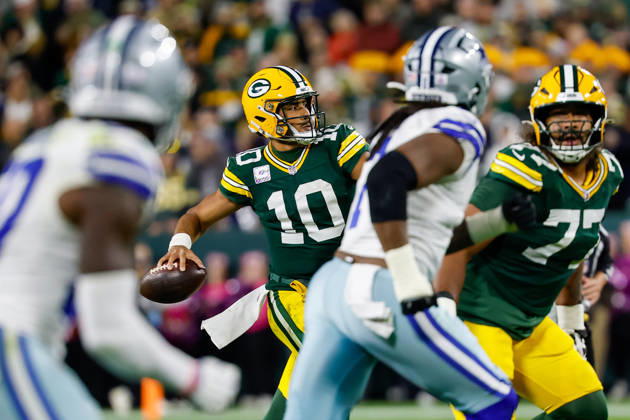 Oct 18, 2026; Green Bay, WI, USA; Green Bay Packers quarterback Jordan Love (10) passing the ball during the NFL, American Football Herren, USA game against the Dallas Cowboys at Lambeau Field. Mandatory Credit: -Cal Media. NFL 2026: Cowboys Vs Packers OCT 18  - ZUMAc04_ 20261018_zma_c04_499 Copyright: xDarrenxLeex