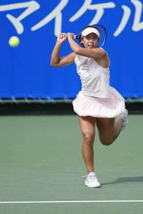 WTA, Tennis Damen Kinoshita Group Japan Open - Day 1 Mai Hontama of Japan competes in her round of 32 singles match against Viktorija Golubic of Switzerland at the 2026 Kinoshita Group Japan Open Women s tennis tournament at Utsubo Tennis Center in Osaka, Japan, on October 19, 2026. Osaka Japan  Copyright: xOwenxHammondx originalFilename:hammond-2026kino261019_npgmh.jpg