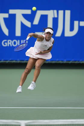 WTA, Tennis Damen Kinoshita Group Japan Open - Day 1 Mai Hontama of Japan competes in her round of 32 singles match against Viktorija Golubic of Switzerland at the 2026 Kinoshita Group Japan Open Women s tennis tournament at Utsubo Tennis Center in Osaka, Japan, on October 19, 2026. Osaka Japan  Copyright: xOwenxHammondx originalFilename:hammond-2026kino261019_npl2g.jpg