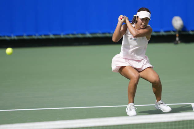 WTA, Tennis Damen Kinoshita Group Japan Open - Day 1 Mai Hontama of Japan competes in her round of 32 singles match against Viktorija Golubic of Switzerland at the 2026 Kinoshita Group Japan Open Women s tennis tournament at Utsubo Tennis Center in Osaka, Japan, on October 19, 2026. Osaka Japan  Copyright: xOwenxHammondx originalFilename:hammond-2026kino261019_npwIr.jpg