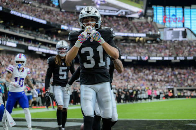 October 18, 2026, Las Vegas, Nevada, USA: STOKES 31 of Las Vegas raiders celebrated after successful intercept during week 6 NFL, American Football Herren, USA game at the Allegiant stadium in Las Vegas. The Buffalo Bills Defeated The Las Vegas Raiders 33-30  - ZUMAo117 20261018_zsp_o117_022 Copyright: xMikaelxOnax