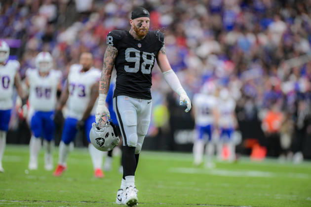 October 18, 2026, Las Vegas, Nevada, USA: Las Vegas Raiders defensive end MAXX CROSBY (98) Walk off the field during week 6 NFL, American Football Herren, USA game at the Allegiant stadium in Las Vegas. The Buffalo Bills Defeated The Las Vegas Raiders 33-30  - ZUMAo117 20261018_zsp_o117_036 Copyright: xMikaelxOnax
