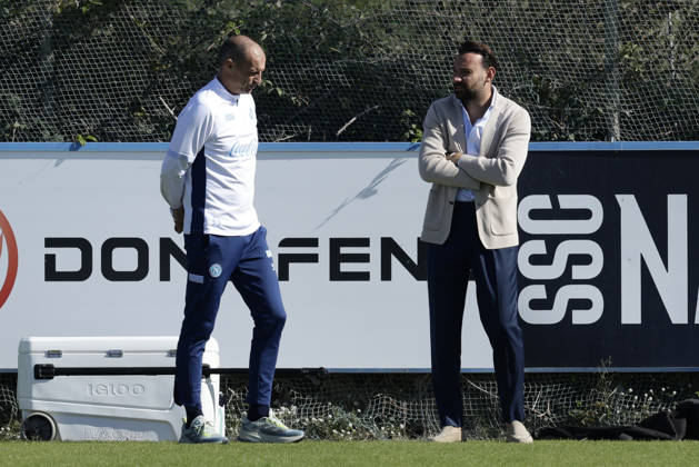 training session SSC Napoli Napoli™s Italian coach Massimiliano Allegri and director Giovanni manna during of the UEFA Champions League group stage matchday 3 fixture between SSC Napoli and Bodo Glimt at the SSC Napoli training centre in Castelvoturno, Caserta, on 19, October, 2026. _BPH9521 Copyright: xAntonioxBalascox