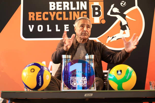 19.10.2026, DEU, GER , Deutschland, Volleyball, BR Volleys PK, Saison 2026 2027), Berlin, BR Volleys Geschäftsfuehrer Kaweh Niroomand, Headcoach Andrea Anastasi, Kapitän Ruben Schott nordphoto GmbH Engler Berlin Berlin Berlin Deutschland Copyright: xNordphotox xEnglerx