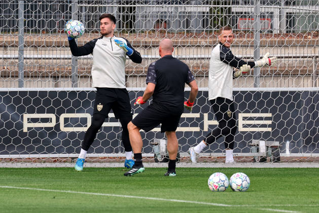 19.10.2026, Stuttgart, Fußball UEFA Champions League, Saison 2026-2027, VfB Stuttgart Training, Dennis Seimen