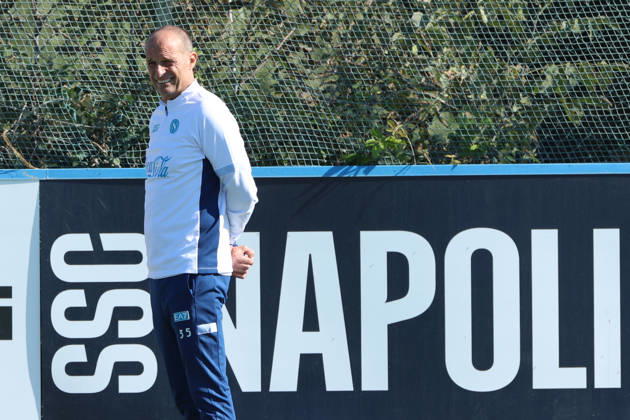 SSC Napoli Training Session Massimiliano Allegri, coach of Napoli, during a training session ahead of the UEFA Champions League 2026 27 at the Napoli training center in Castel Volturno, Italy, on October 19, 2026. Castel Volturno Napoli Italy  Copyright: xCiroxDexLucax originalFilename:deluca-sscnapol261019_npLGU.jpg