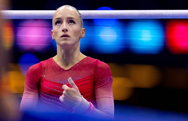 ROTTERDAM - Sanne Wevers during the qualifications at the World Gymnastics Championships in Rotterdam Ahoy. IRIS VAN DEN BROEK ANP xVIxANPxSportx xxANPxIVx 572977606 originalFilename: 572977606.jpg