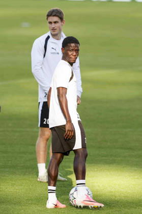 training session Bodo Glimt Bodo Glimt s Norwegian defender Fredrik Sjovold and Bodo Glimt s Gambian midfielder Assan Sanyang during training of the UEFA Champions League Bodo Glimt against SSC Napoli at Diego Armando Maradona Stadium on October, 19, 2026 in Naples, _BPH0085 Copyright: xAntonioxBalascox