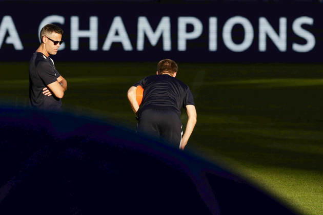 training session Bodo Glimt Bodo Glimt s Norwegian coach Kjetil Knutsenduring training of the UEFA Champions League Bodo Glimt against SSC Napoli at Diego Armando Maradona Stadium on October, 19, 2026 in Naples, _BPH0216 Copyright: xAntonioxBalascox