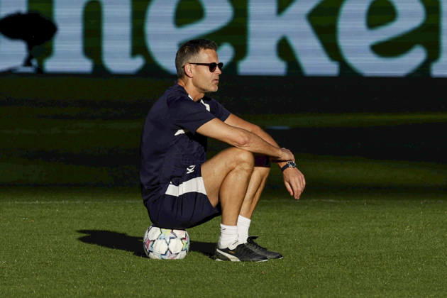 training session Bodo Glimt Bodo Glimt s Norwegian coach Kjetil Knutsenduring training of the UEFA Champions League Bodo Glimt against SSC Napoli at Diego Armando Maradona Stadium on October, 19, 2026 in Naples, _BPH0282 Copyright: xAntonioxBalascox