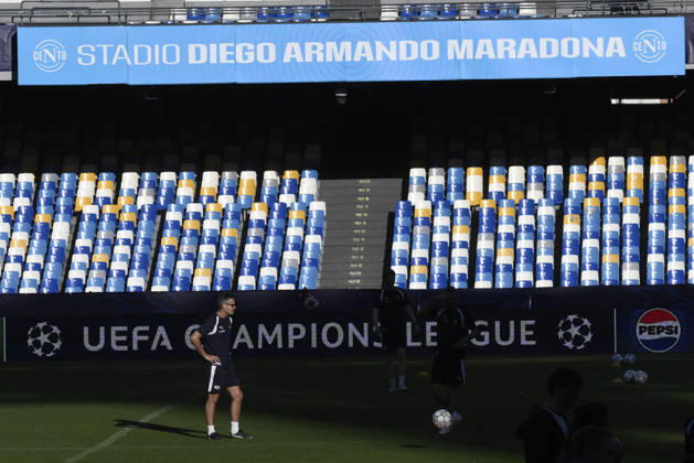 October 19, 2026, Napoli: Bodo Glimt s head coach Kjetil Knutsen attends a training session at ˜Diego Armando Maradona™ stadium™ in Naples ( Italy) , 19 october 2026. Ssc. Bodo-Glimt will face Ssc Napoli in their UEFA Champions League match on 20 october 2026. ANSA CIRO FUSCO. UEFA Champions League - Napoli Vs Bodo-Glimt  - ZUMAa110 20261019_zaf_a110_013 Copyright: xCiroxFuscox