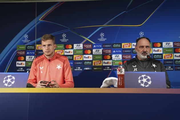 Ahead of Fenerbahce v Slavia Prague - UEFA Champions League ISTANBUL, TURKIYE - OCTOBER 19 : Slavia Prague Head Coach Jindrich Trpisovsky (R) and player David Zima (L) attend a press conference, PK, Pressekonferenz at Chobani Stadium ahead of the UEFA Champions League matchday 3 fixture against Fenerbahce on October 19, 2026 in Istanbul, Turkiye. Beyza Comert Anadolu Istanbul Turkey. Editorial use only. Please get in touch for any other usage.  Copyright: x2026xAnadoluxBeyzaxComertx