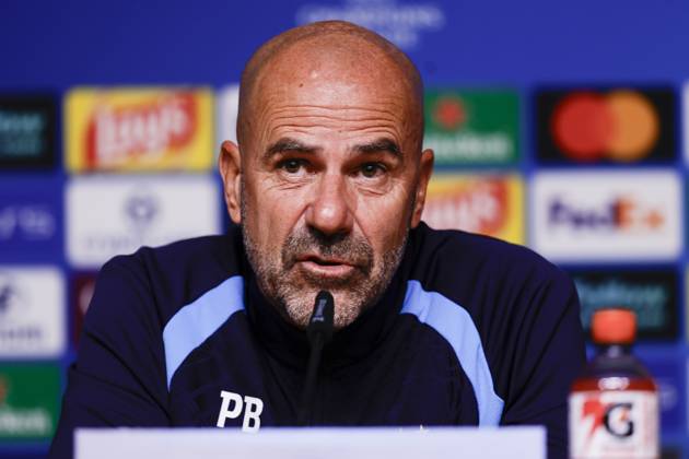 PORTO , 19-10-2026 , Estadio do Dragao , season 2026 2027 , UEFA Champions League football , press conference, PK, Pressekonferenz PSV , Picture shows PSV trainer coach Peter Bosz during the press conference Press conference and training PSV  x208820502x Copyright: