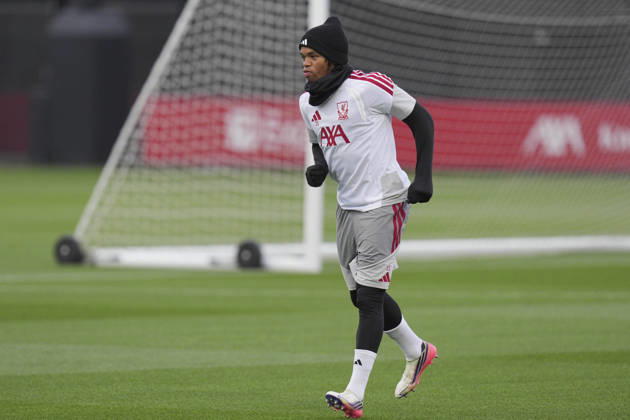 Liverpool Training, Champions League Rio Ngumoha of Liverpool FC runs out to train during the Liverpool Training Session ahead of the UEFA Champions League Matchday 3 v Villarreal CF, AXA Training Centre, Liverpool, United Kingdom on 19 October 2026 Credit: Steve Flynn Every Second Media Editorial use only. All images are copyright Every Second Media Limited. No images may be reproduced without prior permission. Copyright: xIMAGO EveryxSecondxMediax ESM-2242-0012 StevexFlynnx xEveryxSecondxMediax
