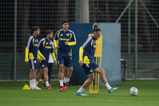 Ahead of Fenerbahce v Slavia Prague - UEFA Champions League ISTANBUL, TURKIYE - OCTOBER 19: Vedat Muric of Fenerbahce takes part during the training session ahead of their UEFA Champions League match between Fenerbahce and Slavia Prague at Chobani Stadium in Istanbul, Turkiye, on October 19, 2026. Celal Gunes Anadolu Istanbul Turkey. Editorial use only. Please get in touch for any other usage.  Copyright: x2026xAnadoluxCelalxGunesx