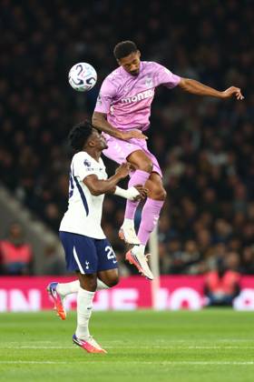 Ethan Pinnock of Coventry City heads the ball away from Mohammed Kudus of Tottenham Hotspur. Tottenham Hotspur v Coventry City, Premier League, Football, Tottenham Hotspur Stadium, London, UK - 19 Oct 2026London Tottenham Hotspur Stadium United Kingdom EDITORIAL USE ONLY No use with unauthorised audio, video, data, fixture lists, club league logos or live services. Online in-match use limited to 120 images, no video emulation. No use in betting, games or single club league player publications. Copyright: xKieranxMcManus Shutterstockx 17224794bz
