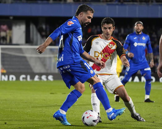 GETAFE CF v RAYO VALLECANO. LA LIGA 2026 2027. ROUND 9.. Getafe CF s Dani Carvajal (l) and Rayo Vallecano s Sergio Camello during La Liga match. October19, 2026. (ALTERPHOTOS Acero) GetafeSpain  Copyright: xAcerox