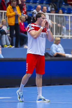 19.10.2026, 8. Spieltag der 2. Handball-Bundesliga, TuSEM Essen - TV Emsdetten. Tom Wolf (TuSEM Essen) heizt die Fans an. Essen Am Hallo NRW Deutschland xRHR-FOTO DEx Copyright: DennisxEwert RHR-FOTOx RHR-FOTO DE
