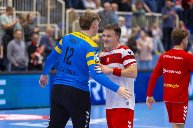 19.10.2026, 8. Spieltag der 2. Handball-Bundesliga, TuSEM Essen - TV Emsdetten. v. l. Torwart Finn Knaack (TuSEM Essen), Max Neuhaus (TuSEM Essen) bejubeln den Sieg. Essen Am Hallo NRW Deutschland xRHR-FOTO DEx Copyright: DennisxEwert RHR-FOTOx RHR-FOTO DE